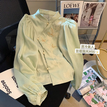 新中式复古绿色刺绣改良旗袍衬衫女2023春季新款国风盘扣长袖上衣