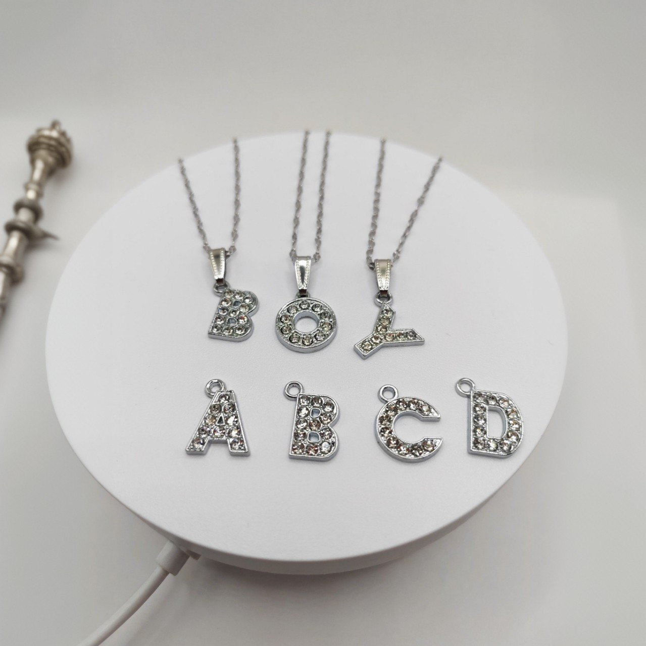 合金珍珠水钻26个英文字母配件diy链条配件厂家现货直供吊坠项链