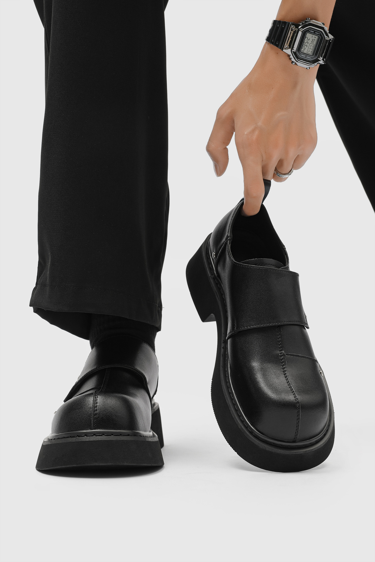 ShoeVault Printemps 2025 Nouvelle Niche Derby à semelle épaisse rehaussante pour hommes avec design surélevé, bout large, style business tendance pour hommes_voghion.com