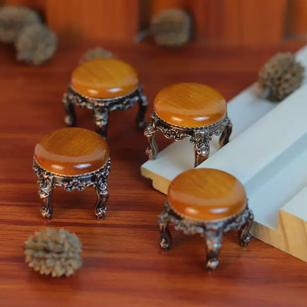 Manufacturer's Cross-Border Miniature Scene Model Retro Dollhouse Accessories Round Table Coffee Table Play House Simulation Mini