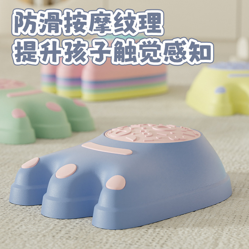 Inventario al por mayor para niños de educación temprana en interiores equipos de entrenamiento sensorial de color juguetes de equilibrio pisoteando rocas del río