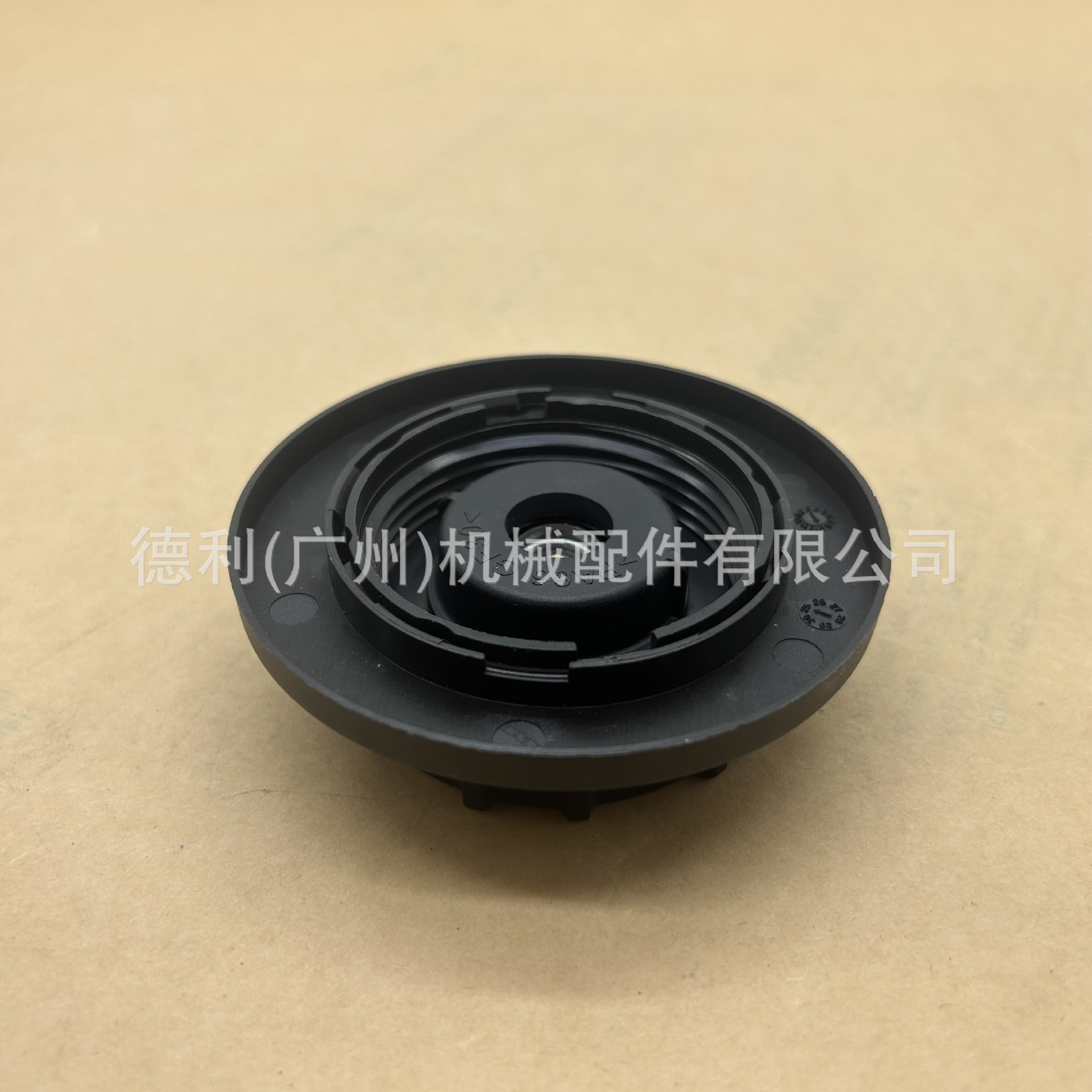 6733429 Bobcat Loader Cooling Water Tank Cover S130 S150 S160 S175, S185