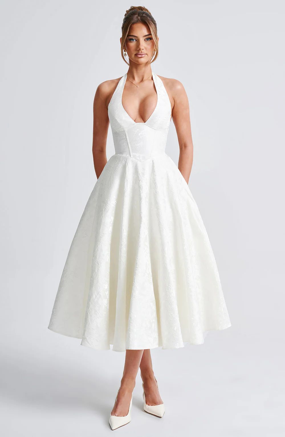 Elegant V-neck Backless Evening Dress For Summer Occasions_voghion.com
