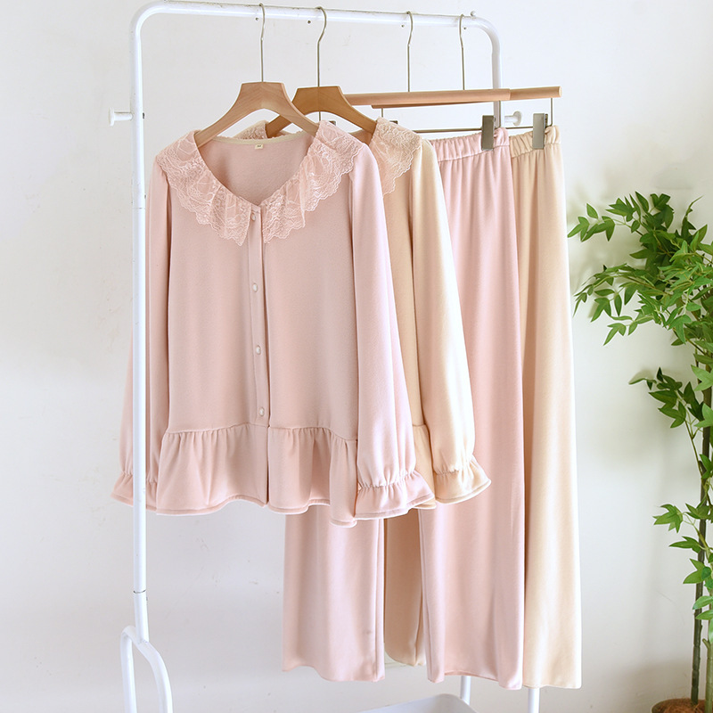 Little Girl's Autumn and Winter Island Velvet Pajamas Lace Collar Desired Wind Home Clothes suit Thin Velvet Cute Warm Clothes Little Girl's Autumn and Winter Island Velvet Pajamas Lace Collar Desired Wind Home Clothes suit Thin Velvet Cute Warm Clothes