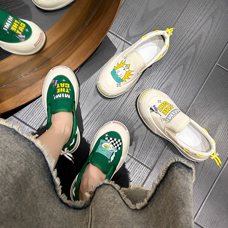 Damskie trampki wsuwane z płótna okrągły nosek graffiti casual_voghion.com
