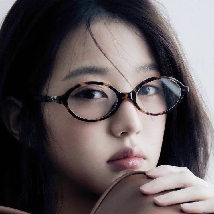 Espejos para leer Zhang Yuanying, el mismo estilo de gafas, nerd, marco pequeño, estampado de leopardo retro, espejo plano de alta definición anti-azul coreano