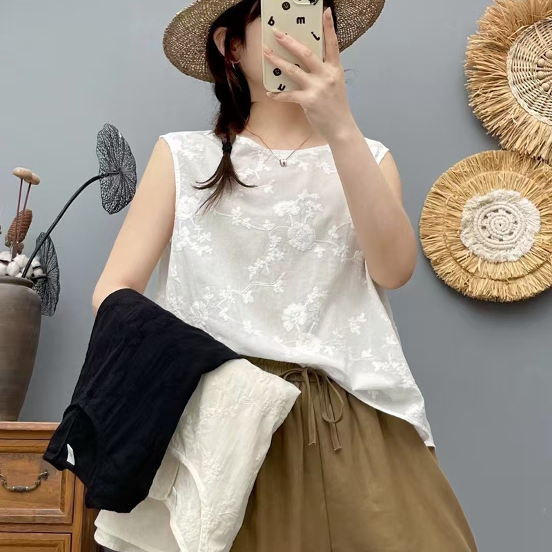 Summer Pure Linen National Style Embroidery Design Jacquard Sleeveless Waistcoat Back Single-Breasted Vest Shirt for Women