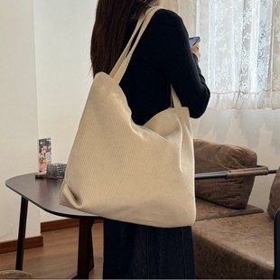 �μ���¿ɫ���s�ﶬ�¿��о�q����Ů�͹��������ͨ�ڷ�����