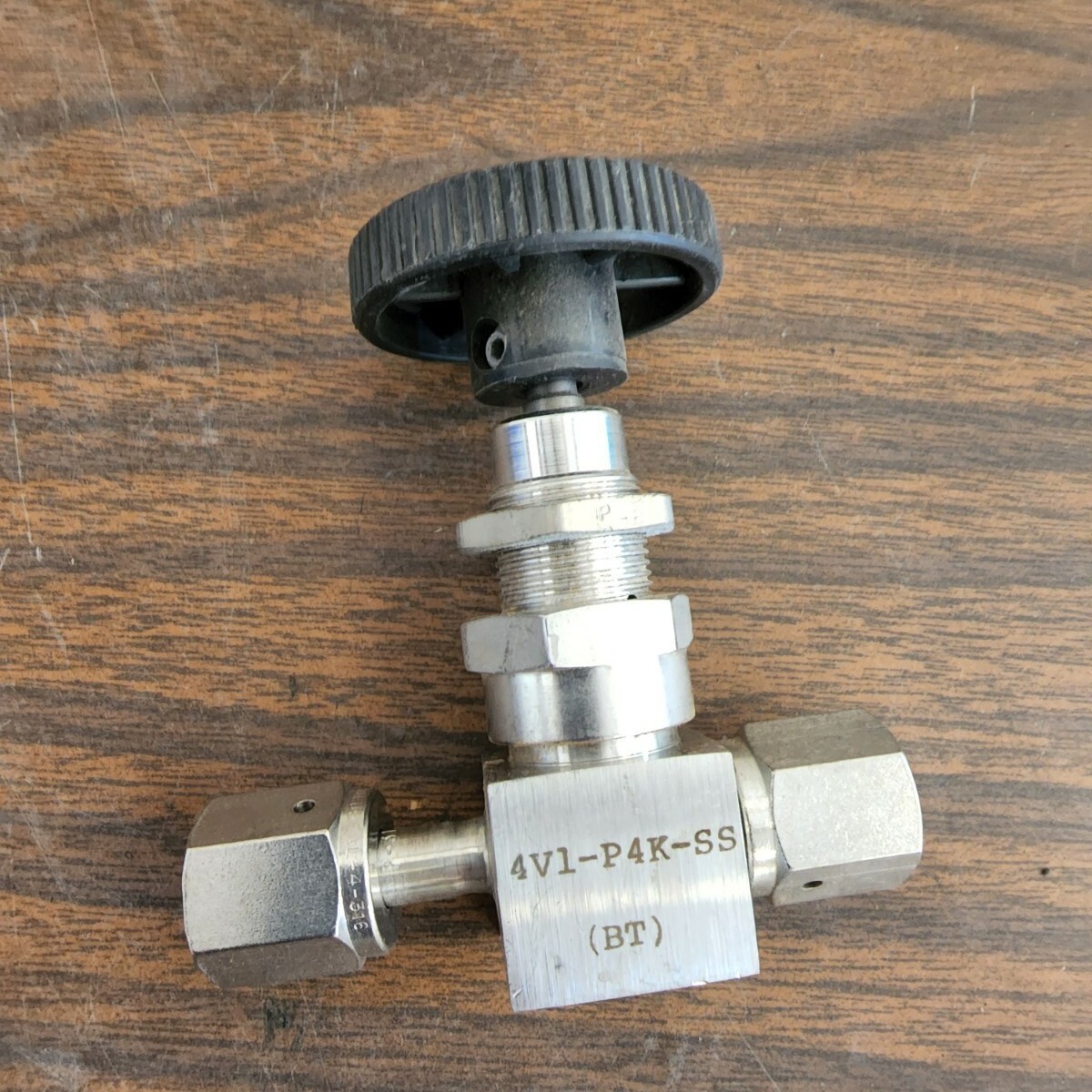 Parker 4V1-P4K-SS压力阀