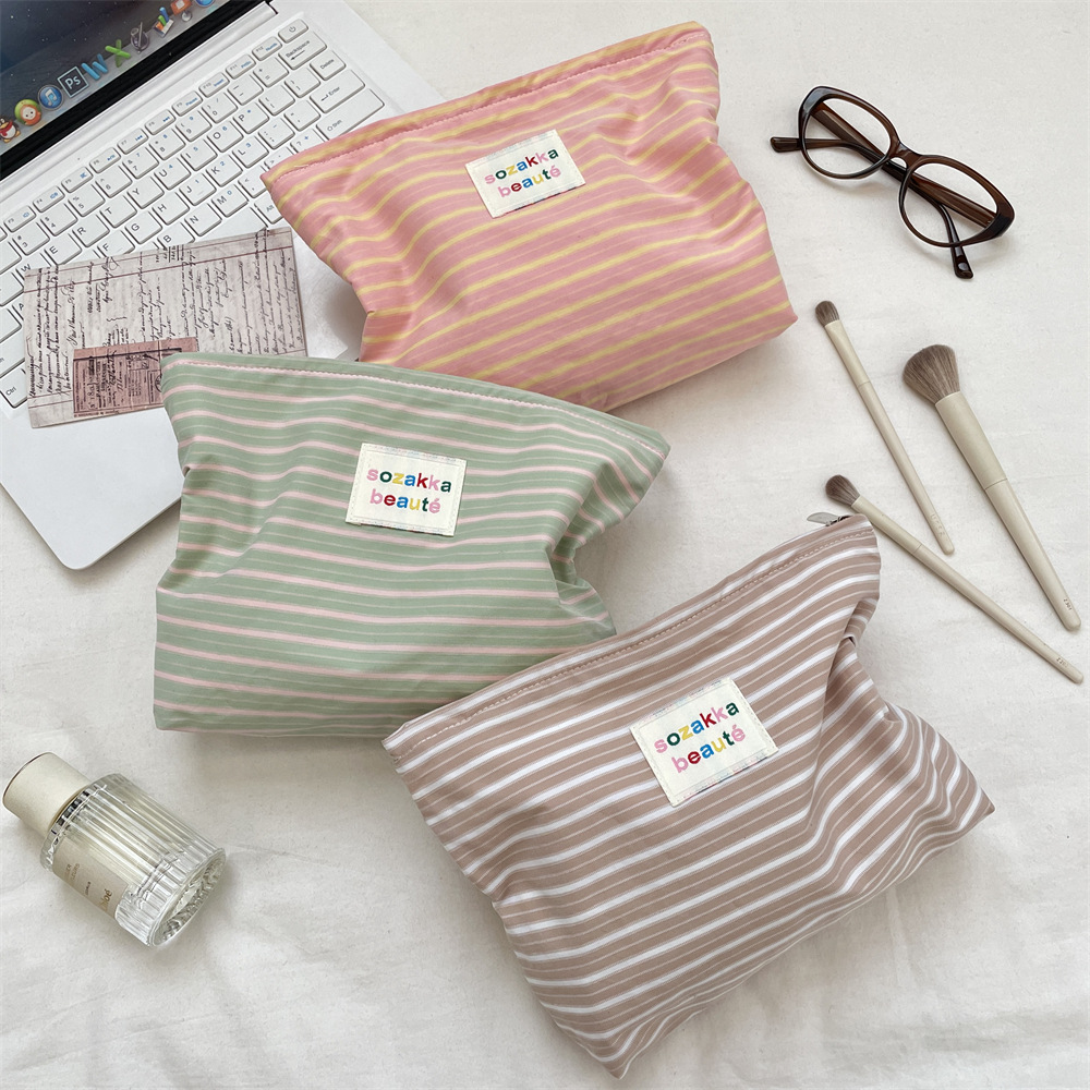 512111 Fresh Striped Makeup Bag/Skincare Clutch, Portable Large Capacity Toiletry Bag with Textured Inner Liner