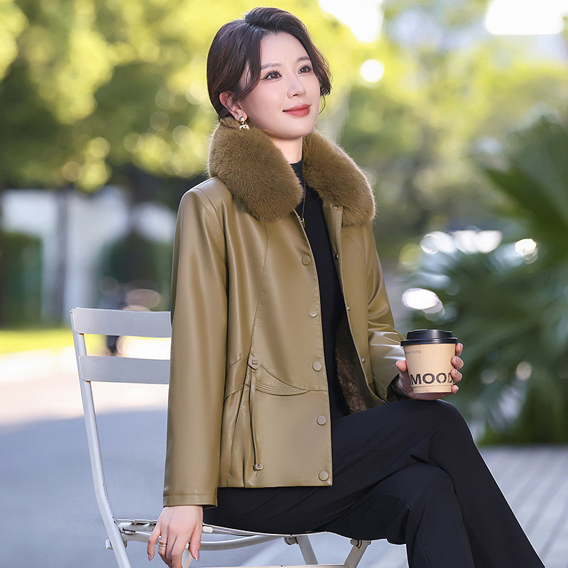 加绒加厚皮衣外套女装2025冬装新款时尚中年妈妈毛领短款PU皮夹克