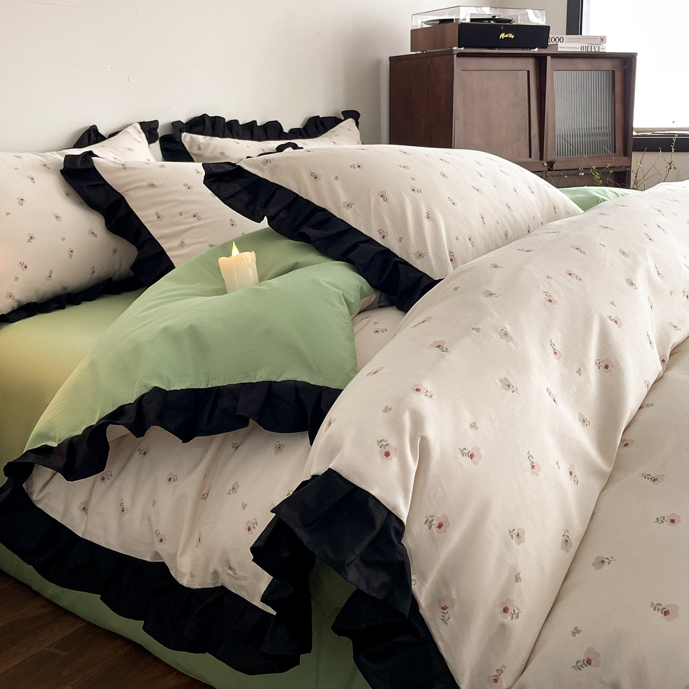 Algodón francés Hepburn encaje de cuatro piezas set de ropa de cama sábanas de cama de tres piezas set pequeño fresco