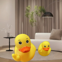 戏水小黄鸭 中指鸭洗澡玩具 婴儿可爱小鸭子搪胶儿童益智玩具批发