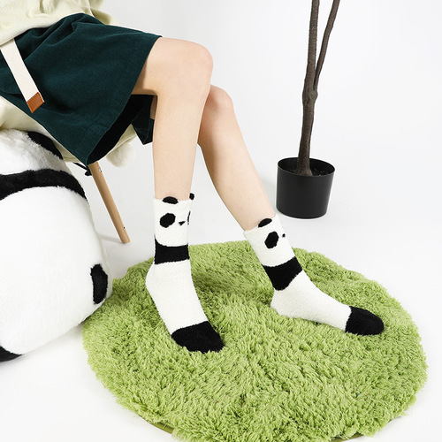 Black and white panda socks for women cute cartoon cotton socks for women versatile furry non-slip sweat-absorbent mid-calf socks floor socks