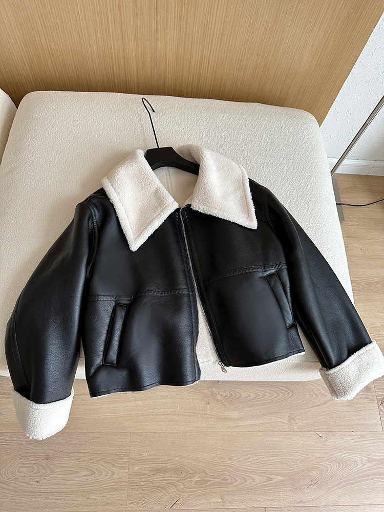 Women's Clothing High end atmospheric leather jacket for women, short loose motorcycle jacket, autumn style, stylish lamb fur all in one_voghion.com
