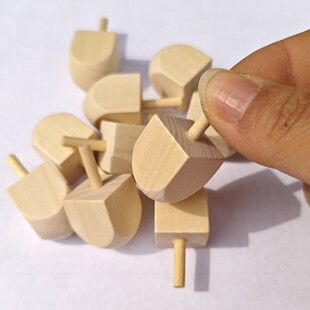 Xinzhe Spot Wooden Gyro Blank DIY Coloring Painting Handmade Toy Finger Spinning Gyro Carving Pattern