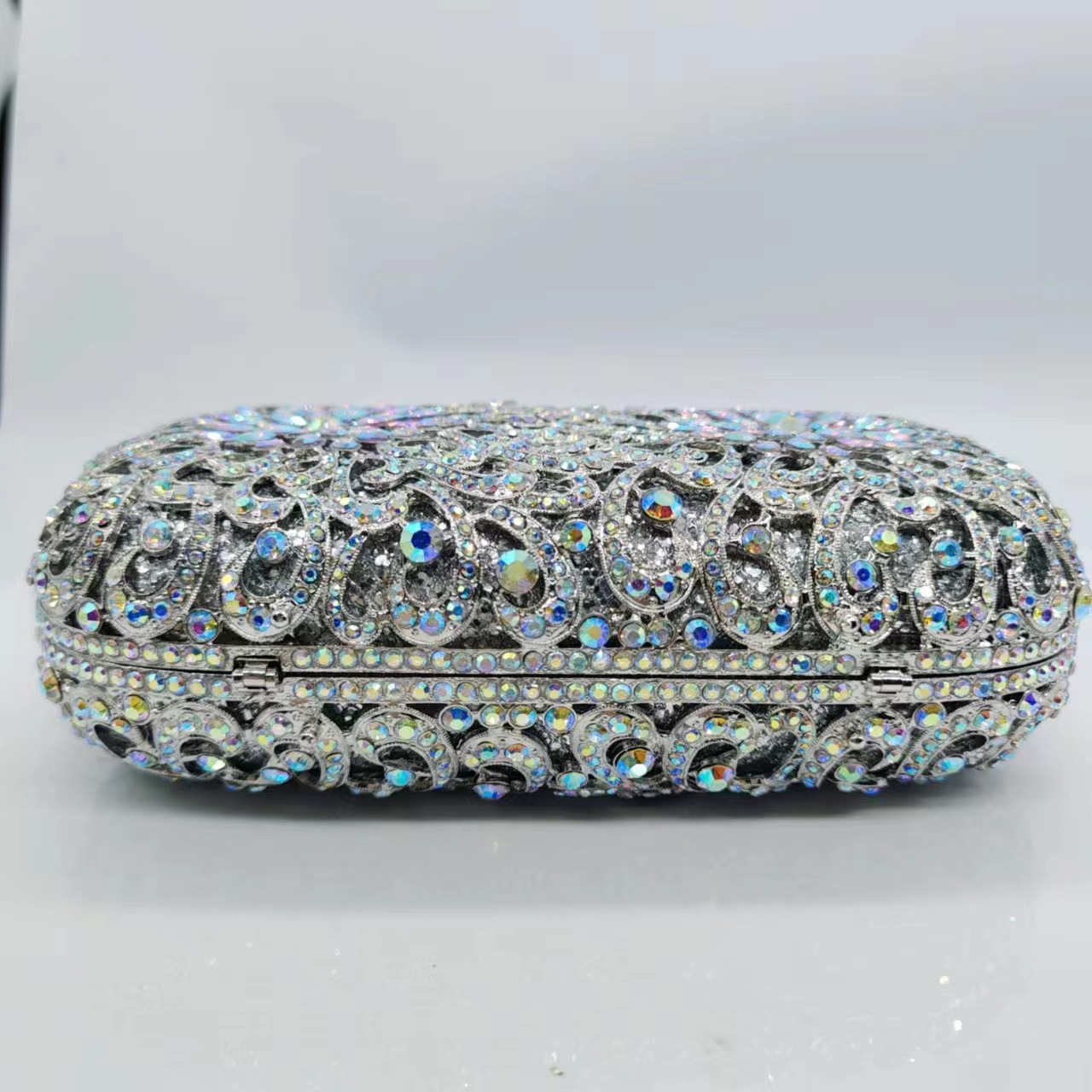 Túi clutch nữ đính kim cương hộp kim loại cứng dự tiệc — màu bạc, màu vàng