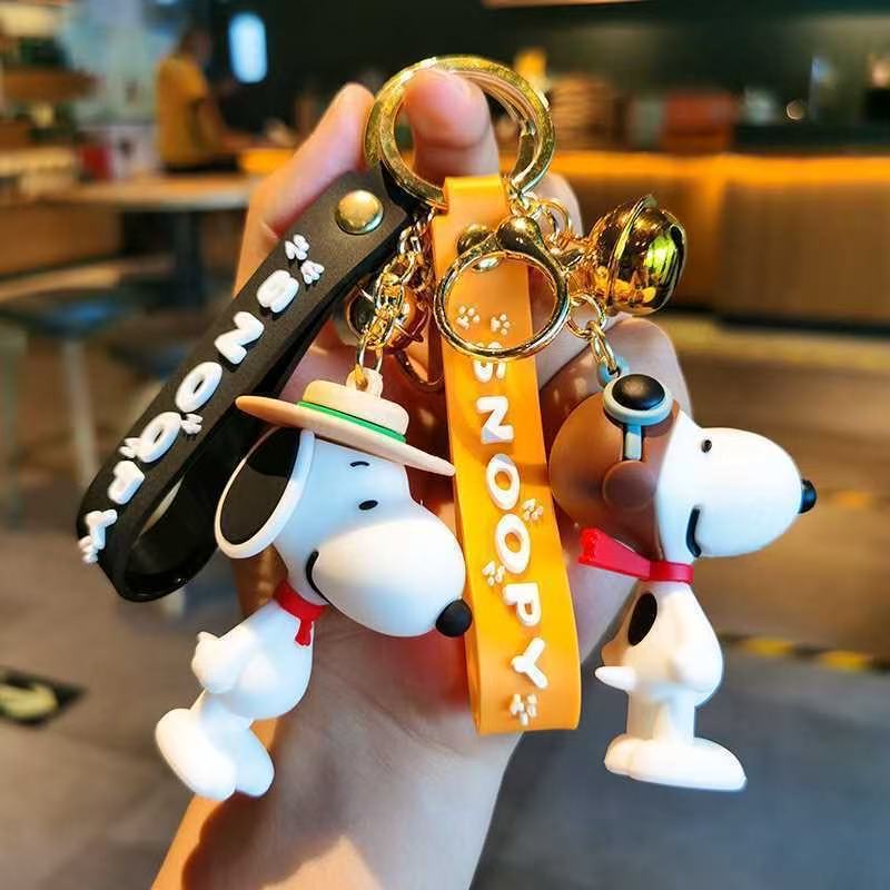 Cartoon Snoopy Keychain Charlie Doll Pendant Car Small Pendant Girl Heart Couple Small Gift Christmas