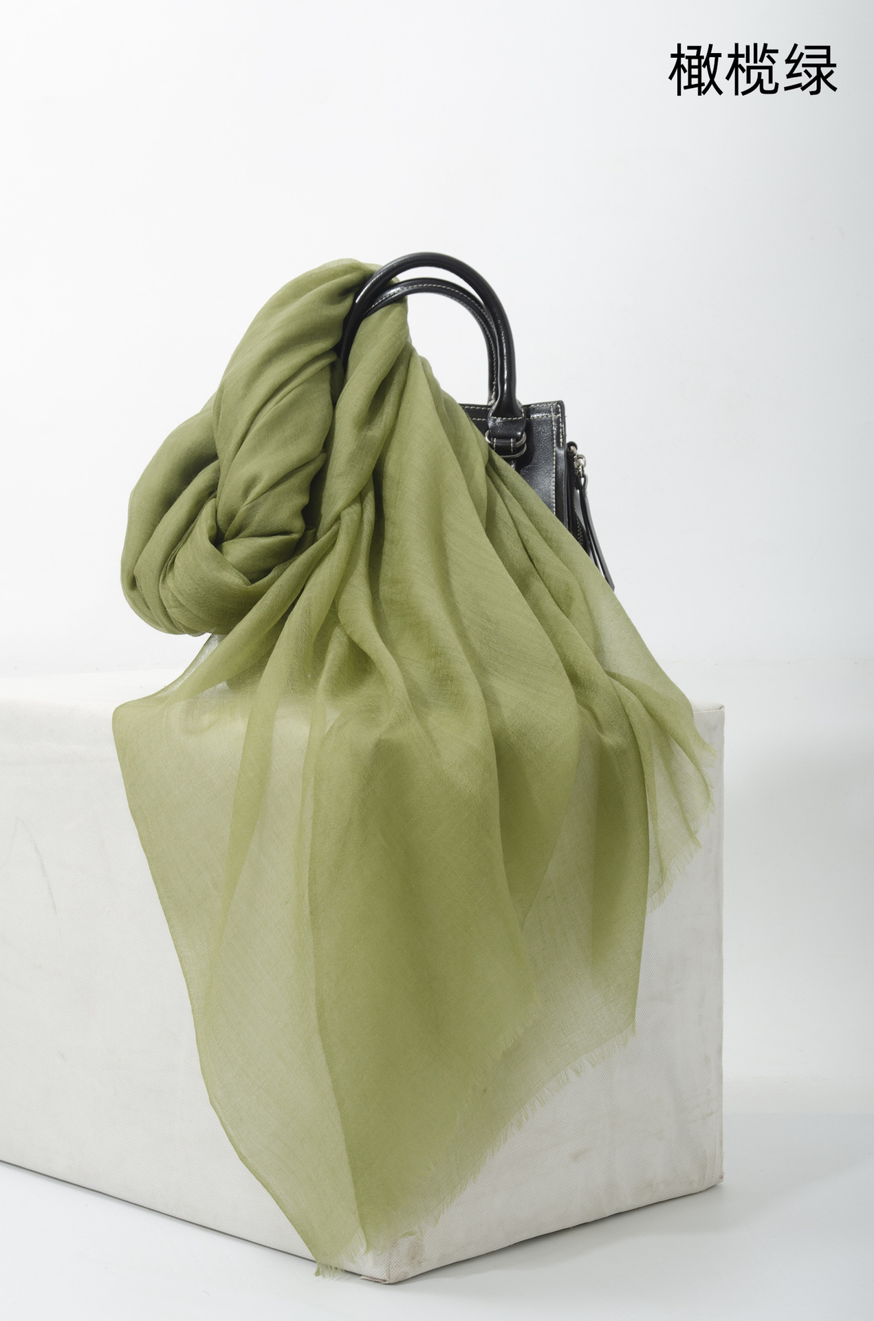 Fábrica de Mongolia Interior nuevo estilo liso 400 anillo ligero bufanda de terciopelo otoño e invierno cuatro estaciones damas cálido chal grande