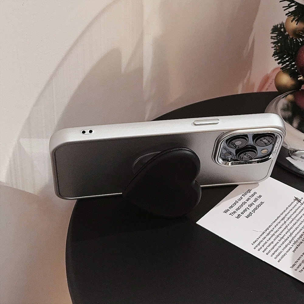 Funda para teléfono Apple iPhone 16 con soporte en forma de corazón negro 17promax, sensación de alta gama, adecuada para 11, galvanizada 12, suave 15.