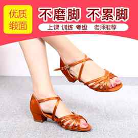 2025新款夏季专业女童拉丁舞鞋儿童女孩软底练功高跟舞蹈鞋