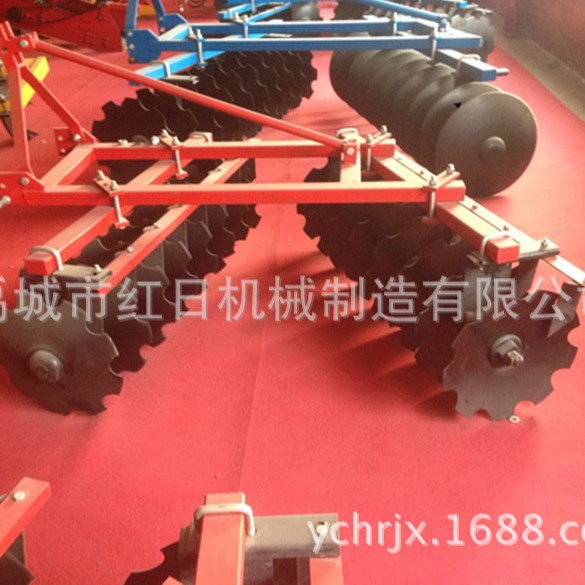 缺口圆盘耙   轻型圆盘耙   1.3米圆盘耙   拖拉机悬挂圆盘耙
