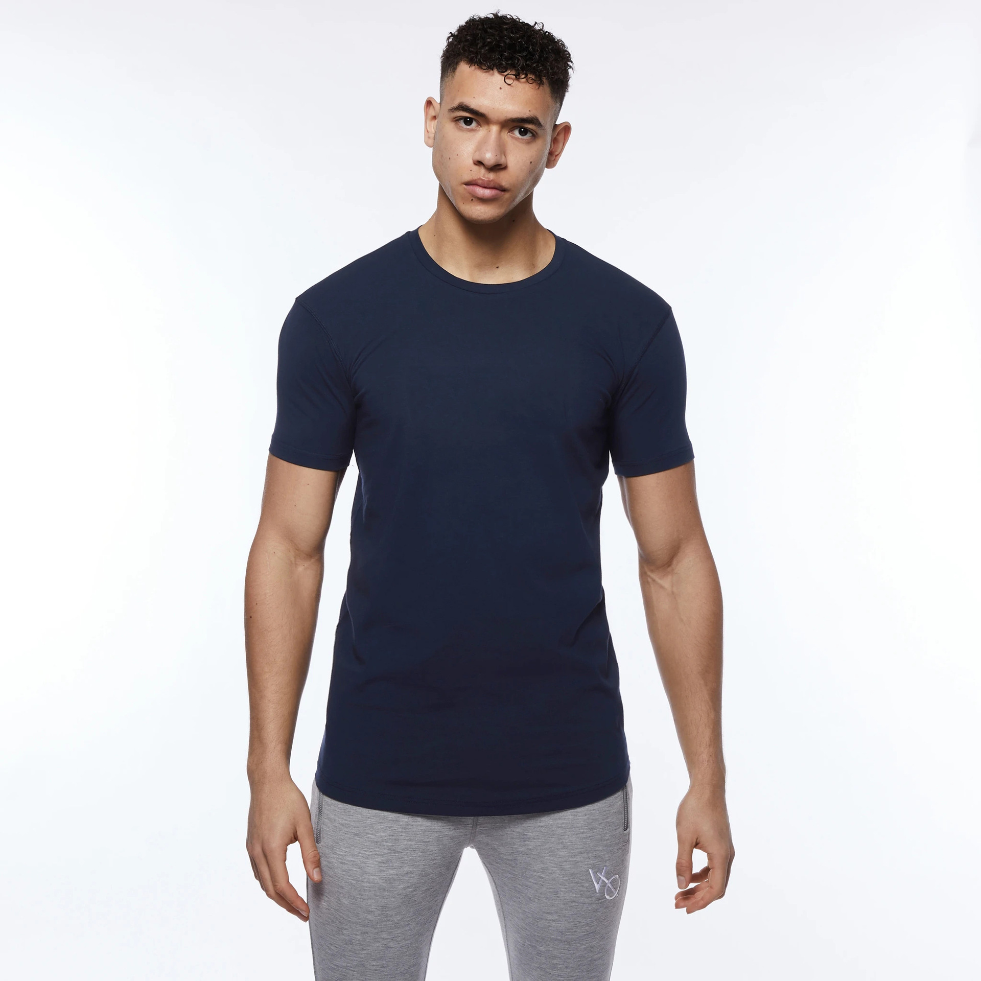 2022 nuevo VQ Verano de manga corta de los hombres de camuflaje de algodón suelto Deportes más tamaño cuello redondo Top moda deportes de moda