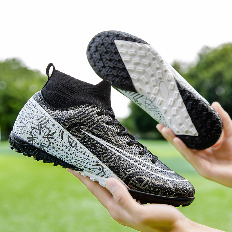 Zapatos de fútbol explosivos de alto nivel asesino entrenamiento profesional zapatos de clavos largos para niños zapatos de fútbol de clavos de tamaño roto