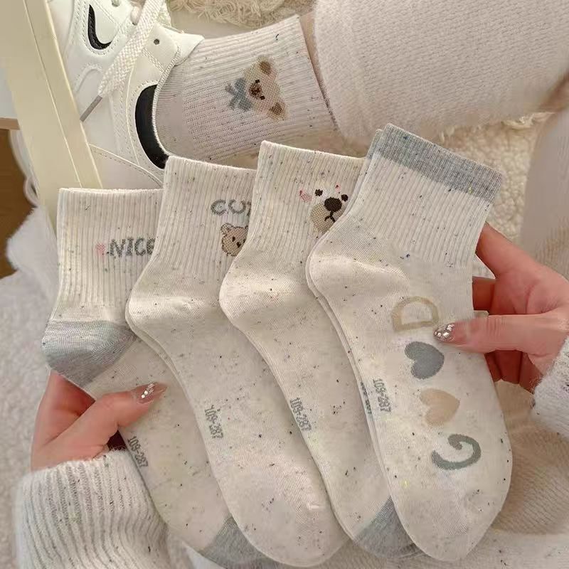 Women's Short Socks, Trendy Autumn and Winter Style, Short Tube, Cartoon Bear, Cute Polka Dots, Heart Design, Comfortable, Antibacterial, Warm Women's Short Socks, Trendy Autumn and Winter Style, Short Tube, Cartoon Bear, Cute Polka Dots, Heart Design, Comfortable, Antibacterial, Warm
