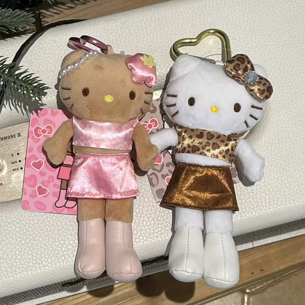 Плюшевый брелок с котенком Kitty, стили платья леопард или купальника, длинный помпон хвоста, 0.04 кг