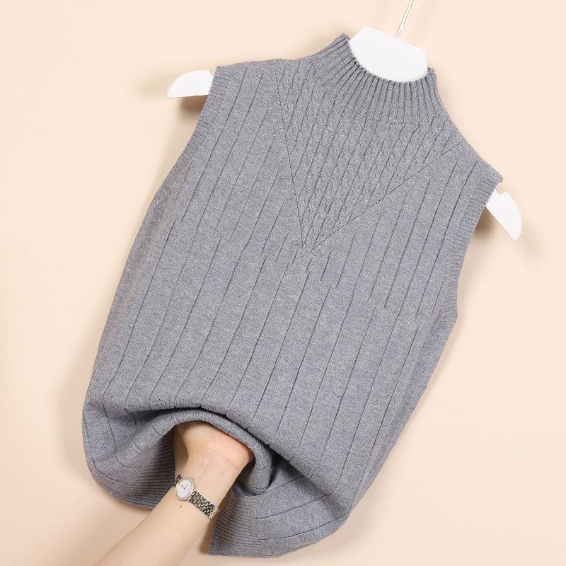 Half high neck sleeveless knitted waistcoat women 2022 early fall outside to wear a slimming short style foreign style vest