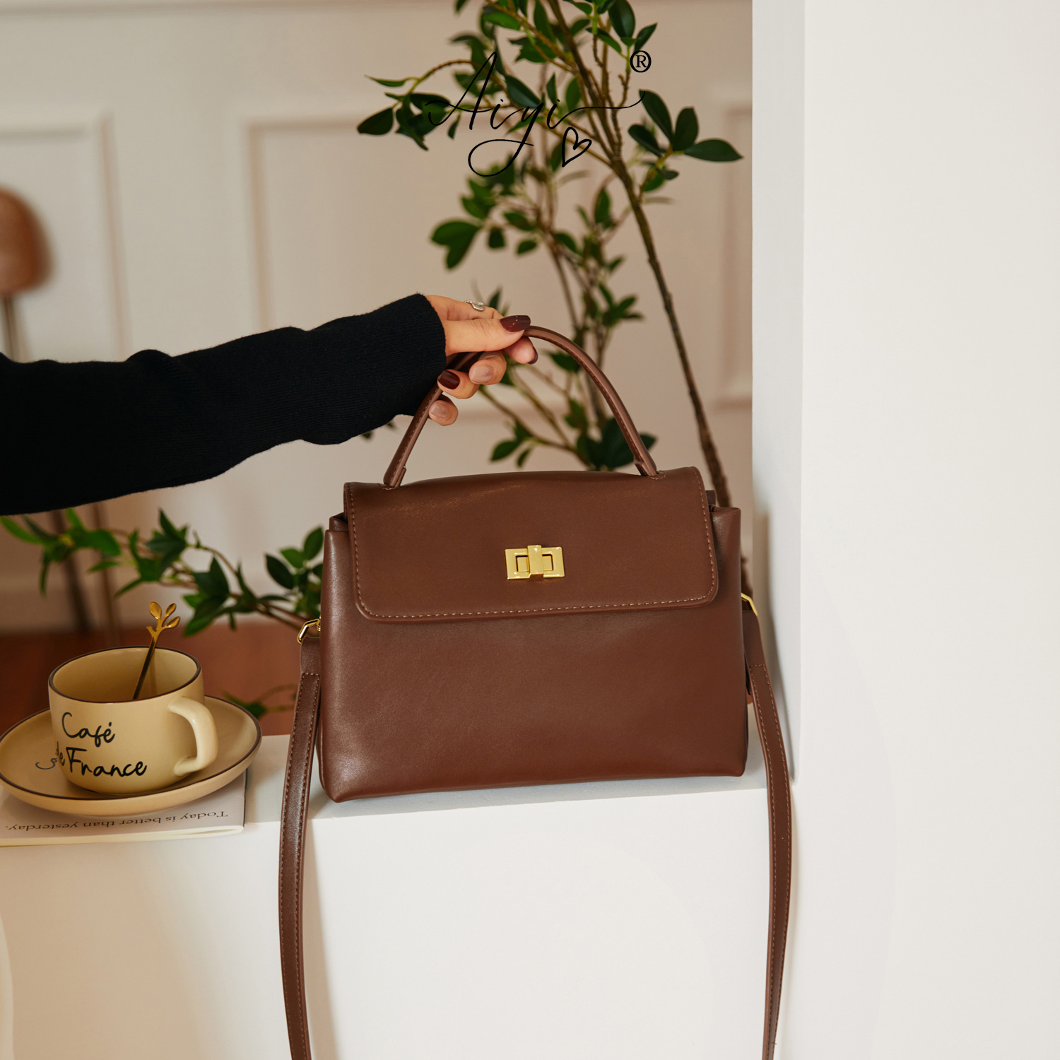 New Cross-border Women's Bag, High-end and Versatile, Single Shoulder Crossbody Bag, Niche Soft Leather Texture, Women's Hand-held Small Square Bag_voghion.com