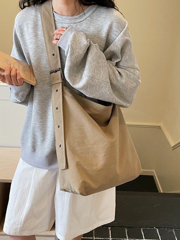 Japón y Corea del Sur de gran capacidad Nylon Butt bolso de verano mujer bolsa de compras casual ventosa brazaletes de hombro