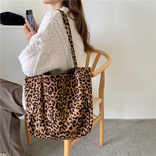 Korean retro simple handbag ins fashionable leopard print pattern casual cloth bag internet celebrity fashionable shoulder bag