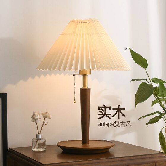 Nordic Retro Pleated Eye Protection New Chinese Style Decoration Ins Adjustable Solid Wood Simple Creative Bedroom Bedside Lamp