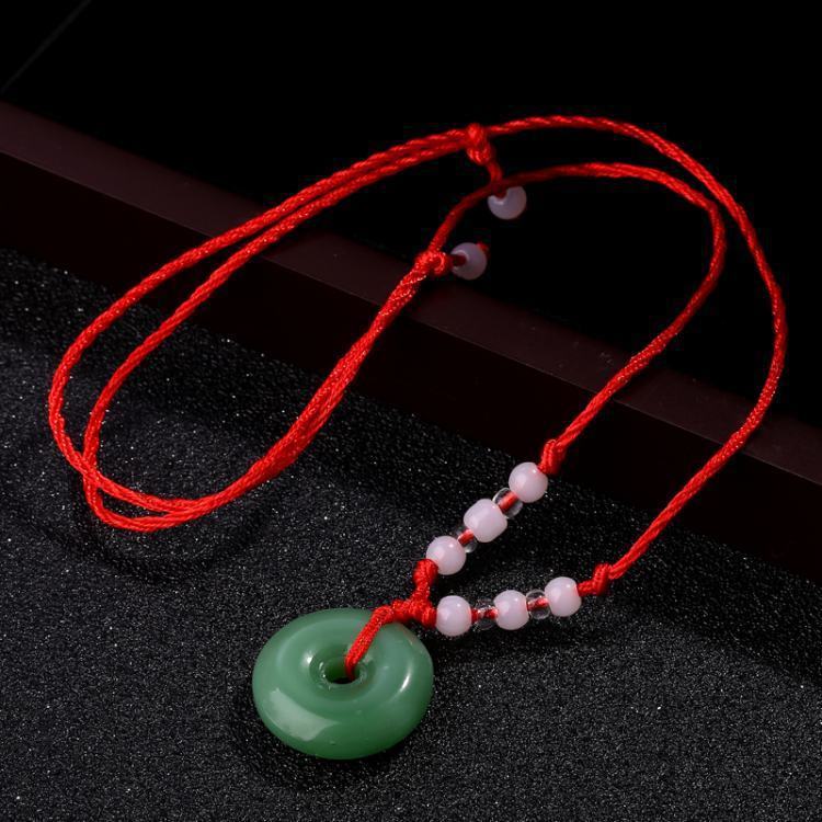 白玉の色の平安は玉のペンダントの金糸のネックレスの玉の男の金の女性の金の羊の脂のペンダントをまねて玉のペンダントの項をまねます。|undefined