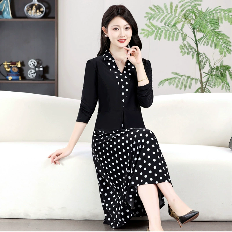 Темпераментное платье, сшитое весной 2025 новая мама поддельный набор из двух частей