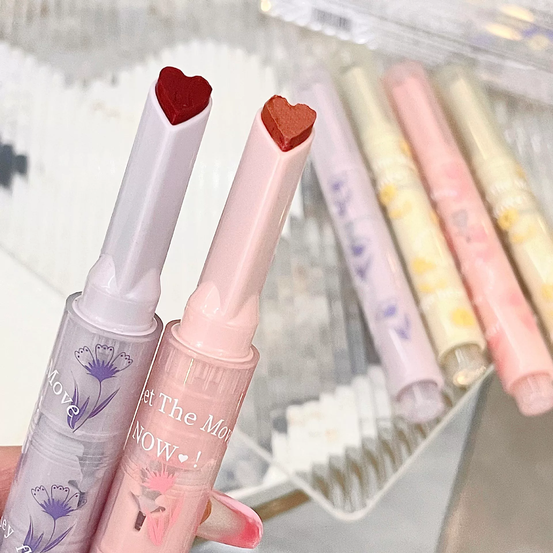 戈戈小熊 Cosmetic lipstick, cute lip gloss, makeup primer
