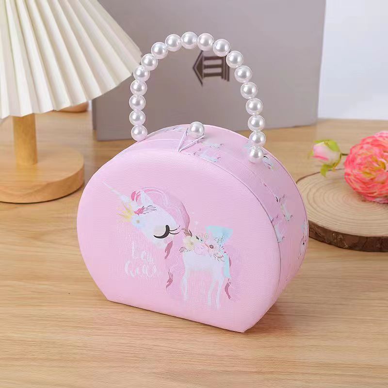 Princess bag with closed eyes pearl bag