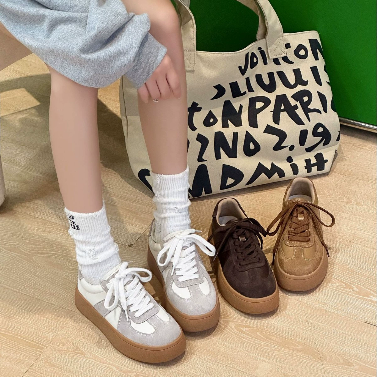 Кожаные маленькие белые туфли Женские туфли по моральному обучению 2024 года