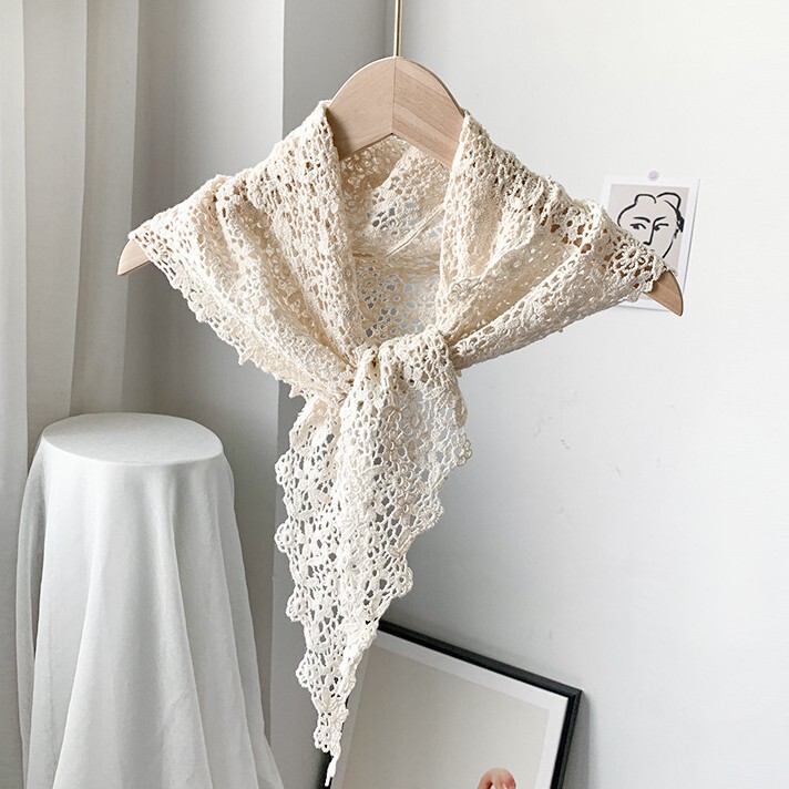 Spring and Summer Korean-Style Thin Floral Lace Shawl with Hollow-Out Design, Versatile Short Cape, and Small Scarf for Layering Spring and Summer Korean-Style Thin Floral Lace Shawl with Hollow-Out Design, Versatile Short Cape, and Small Scarf for Layering