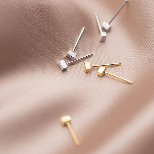 925 Silver Needle Earrings for Women - Korean Style, Fashionable and Simple, Polished Square Stud Earrings - Elegant and Small, Rectangle-shaped Earrings
