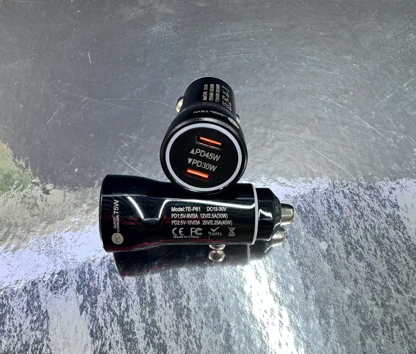 Dual-Port Pd Car Charger Fast Charging 75W Car Mobile Phone Charging Head Type C Smart Pd Car Charger Fast Charging One