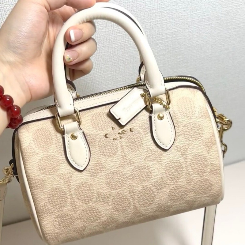 2026 New Boston Handbag, Shoulder Bag, Crossbody Bag, Underarm Bag, Fashionable Versatile Classic Style Bag