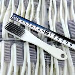 塑料柄铁刷子批发厨房专用去污铁丝刷清理刷污渍用清洁去皮铁丝刷