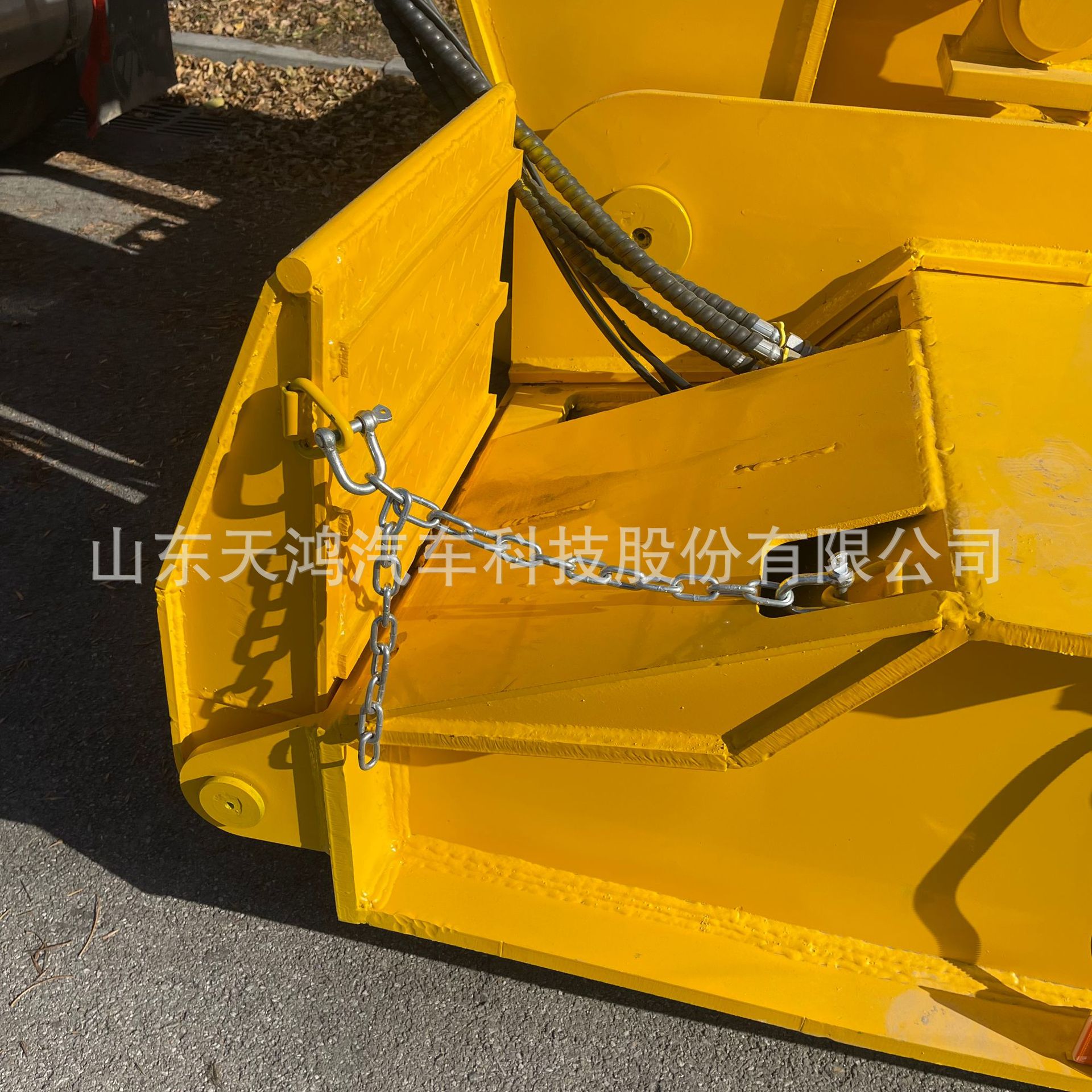 Manufacturer Sells Export Split Goose Head 5-Line 10-Axis Heavy-Duty Low-Bed Semi-Trailer Trailer Engineering Machinery Transportation