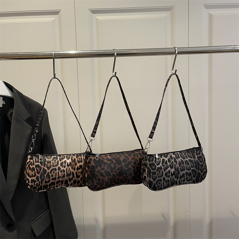 Autumn New Niche Women's Bag Fashion Trendy Leopard Print Shoulder Bag Versatile Chain Small Crossbody Underarm Bag
