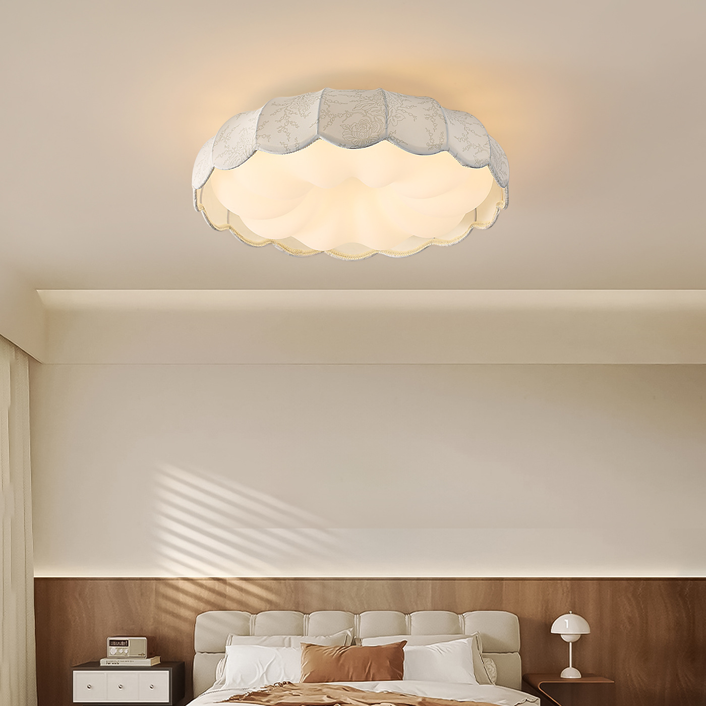 Luz de techo del dormitorio red de crema roja lámpara de viento de la habitación creativa calabaza simple moderna lámpara de protección de ojos de espectro completo FL74