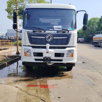 Suvarma maşınları Spray and Sprinkler Truck/22-Ton