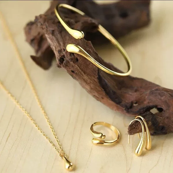 European and American exquisite water drop bracelet necklace jewelry suit earrings water drop large bracelet jewelry four-piece set